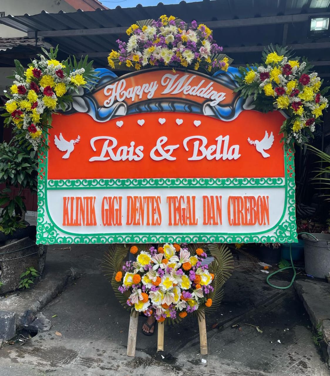 Papan Bunga Pernikahan