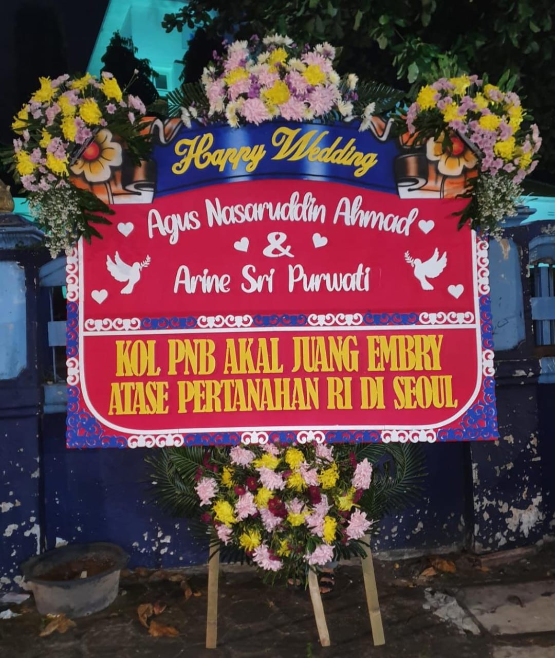 Papan Bunga Pernikahan